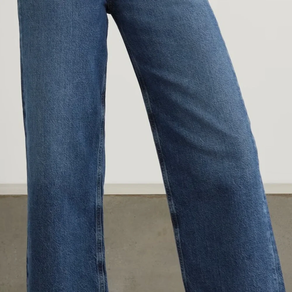AGOLDE
Ren high-rise wide-leg recycled jeans - Picture 2 of 7